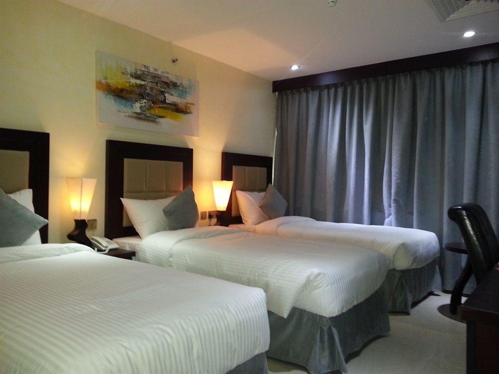 Royal Falcon Hotel Dubai Dış mekan fotoğraf
