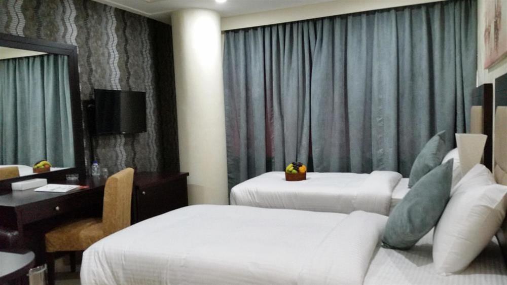 Royal Falcon Hotel Dubai Dış mekan fotoğraf