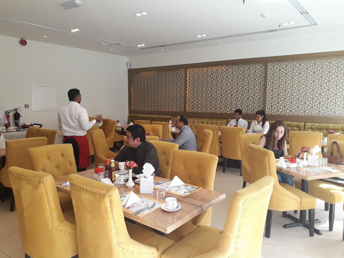 Royal Falcon Hotel Dubai Dış mekan fotoğraf
