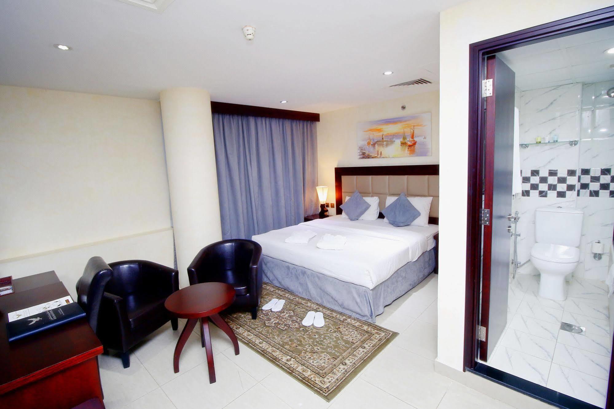 Royal Falcon Hotel Dubai Dış mekan fotoğraf