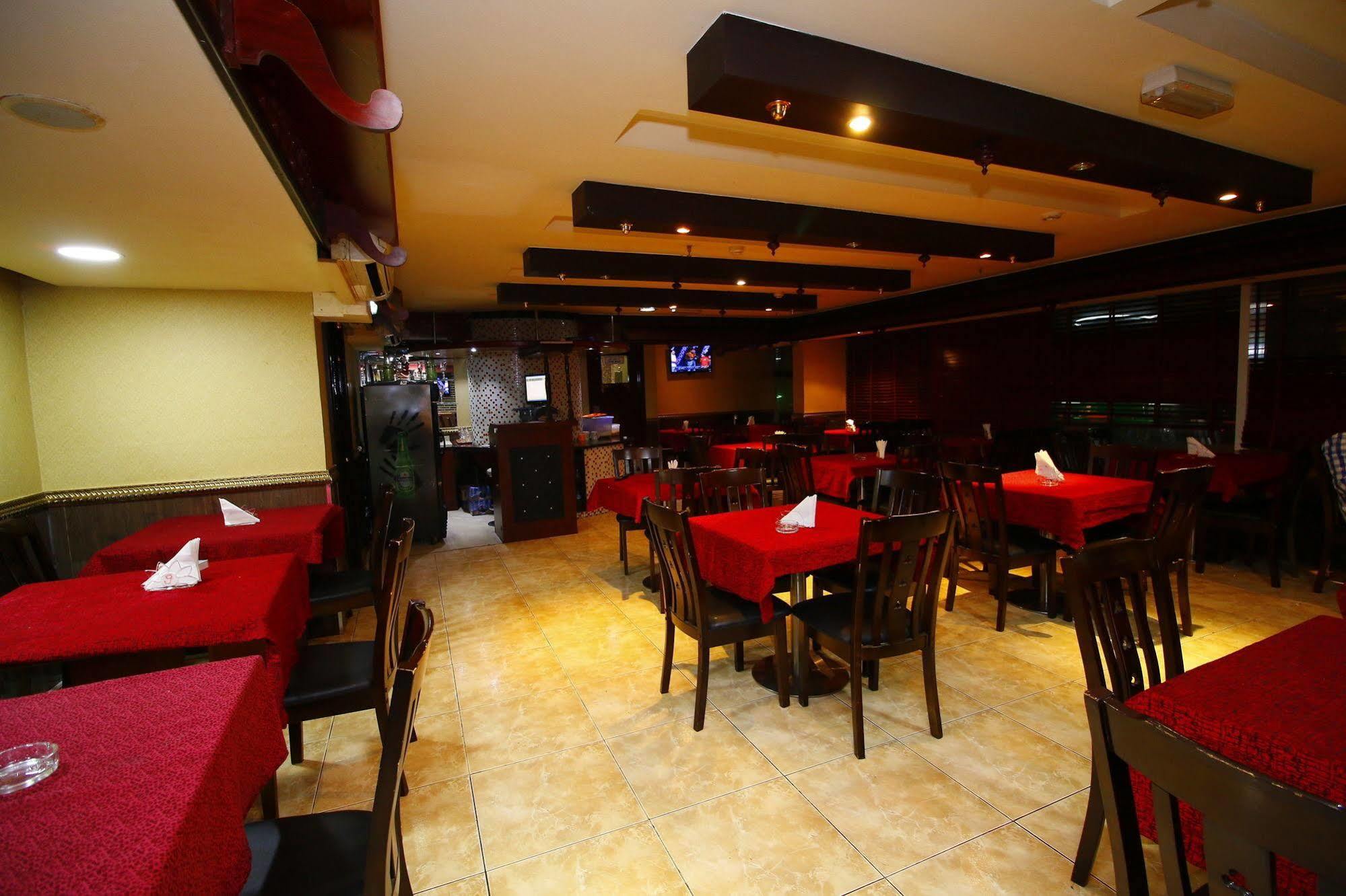 Royal Falcon Hotel Dubai Dış mekan fotoğraf