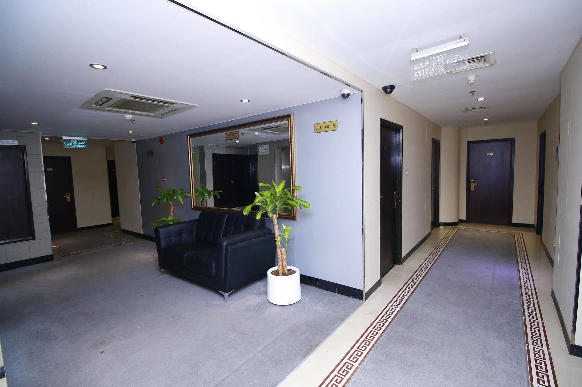 Royal Falcon Hotel Dubai Dış mekan fotoğraf